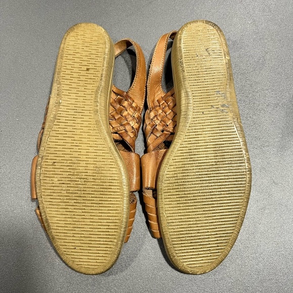 Softspots Sandals Women’s 8M Tan Woven Leather Open Toe Adjustable Slingback - Picture 9 of 9